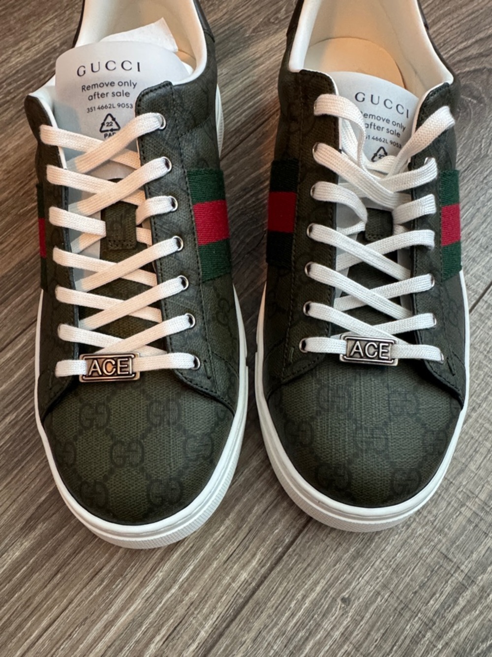 Gucci Men’s Ace Low-Top Sneakers - Picture 5 of 11